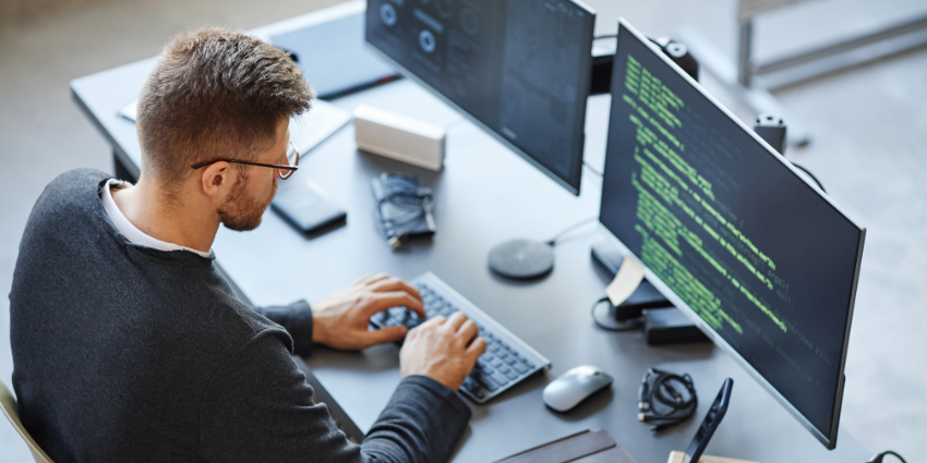 How Do Composable Collaboration Architectures Replace Rigid UC Platforms?