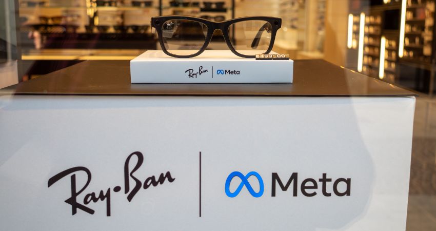Meta Smart Glasses Sales Surge as Third-Party Apps Move In