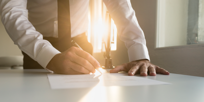 Pay Monthly or Pay Upfront for your Contact Centre?