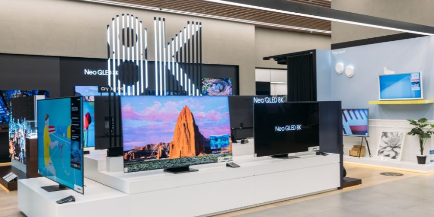 Samsung Adds Compact 3D Display to Spatial Signage Lineup