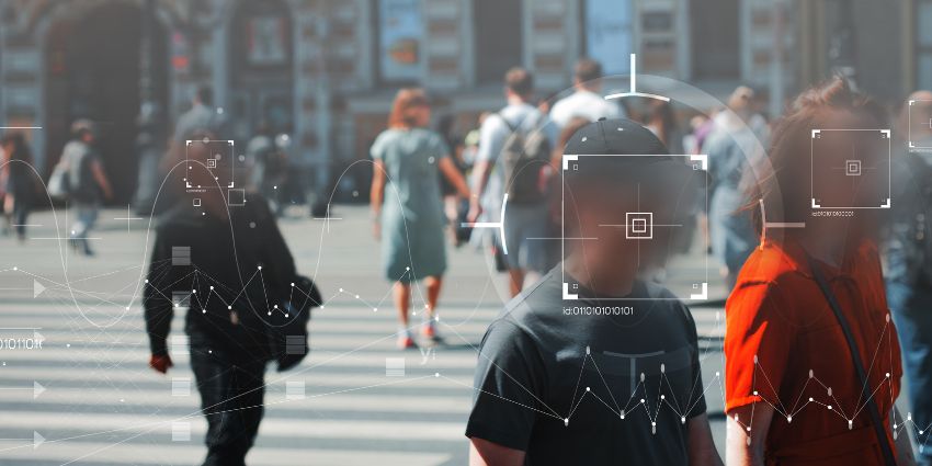 Surveillance Specs? ICE Smart Glasses Plan Raises Privacy Fears